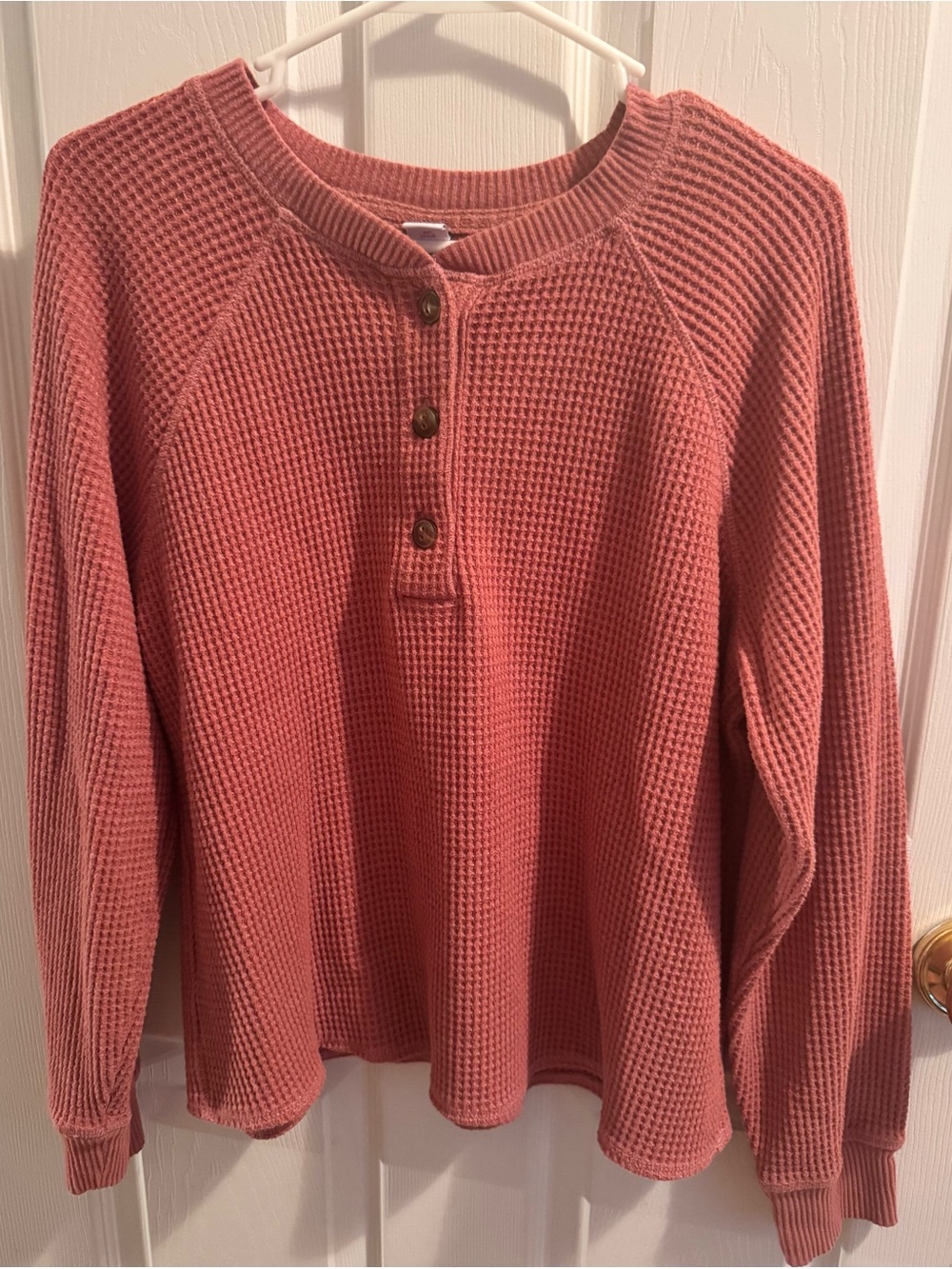 Old Navy Waffle-Knit Henley Sweatshirt in Dusty Rose